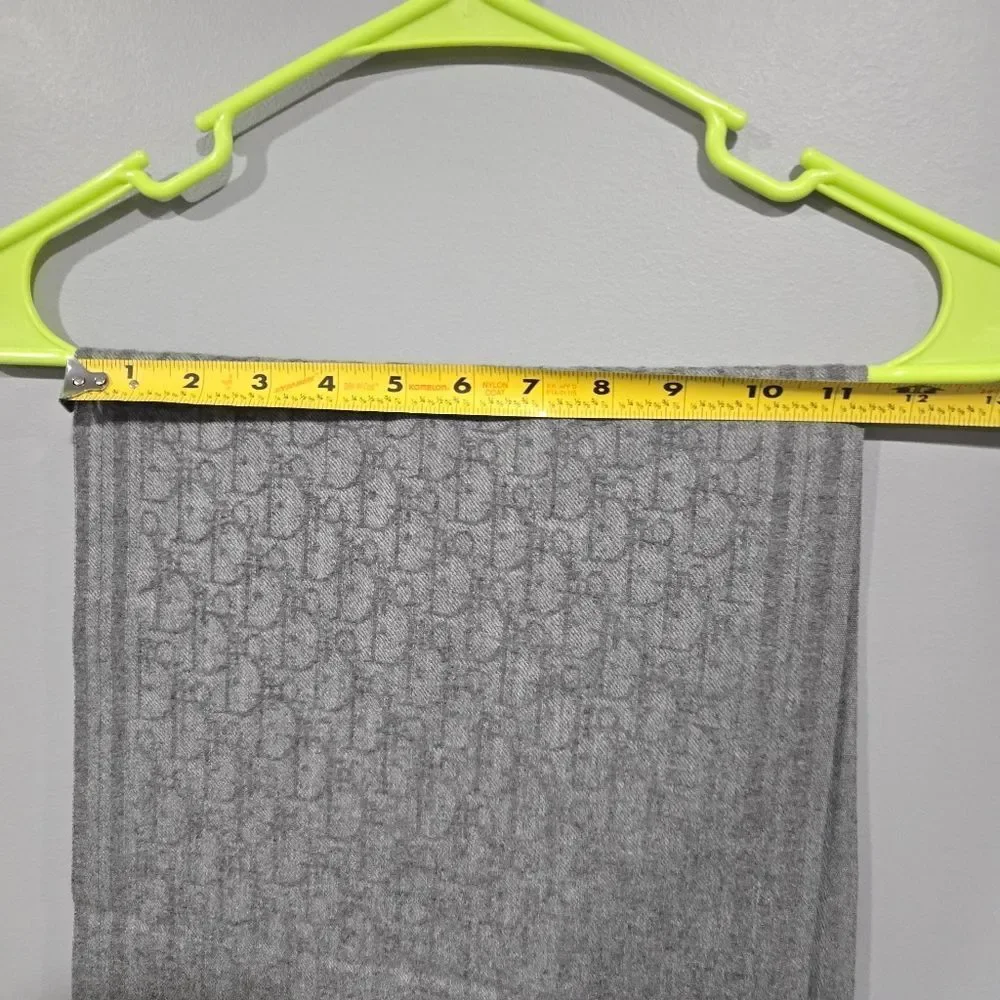 🐢 NWT Christian Dior Cashmere Trotter Scarf Grey. 80